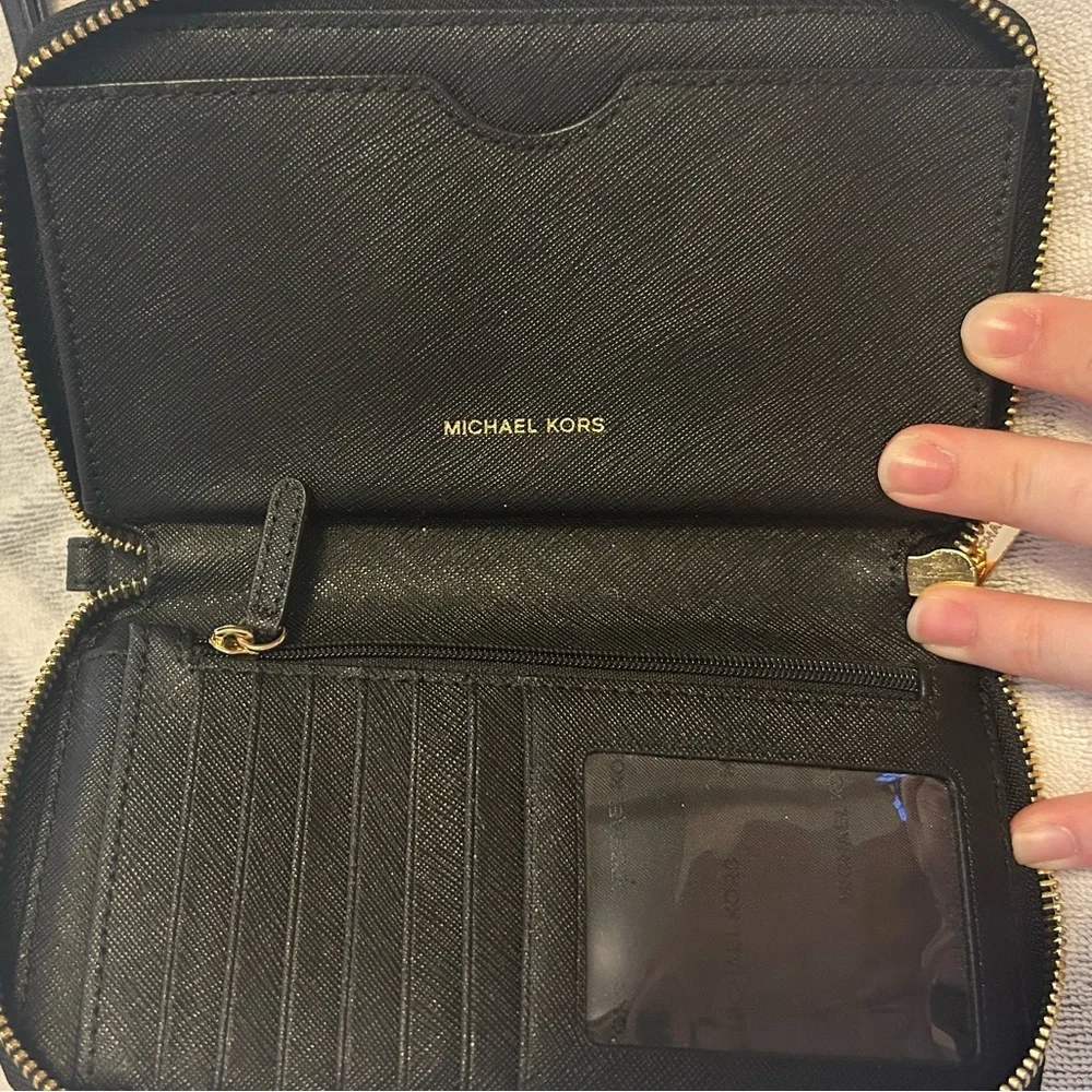 Michael Kors Black Wristlet Wallet - Picture 2 of 3
